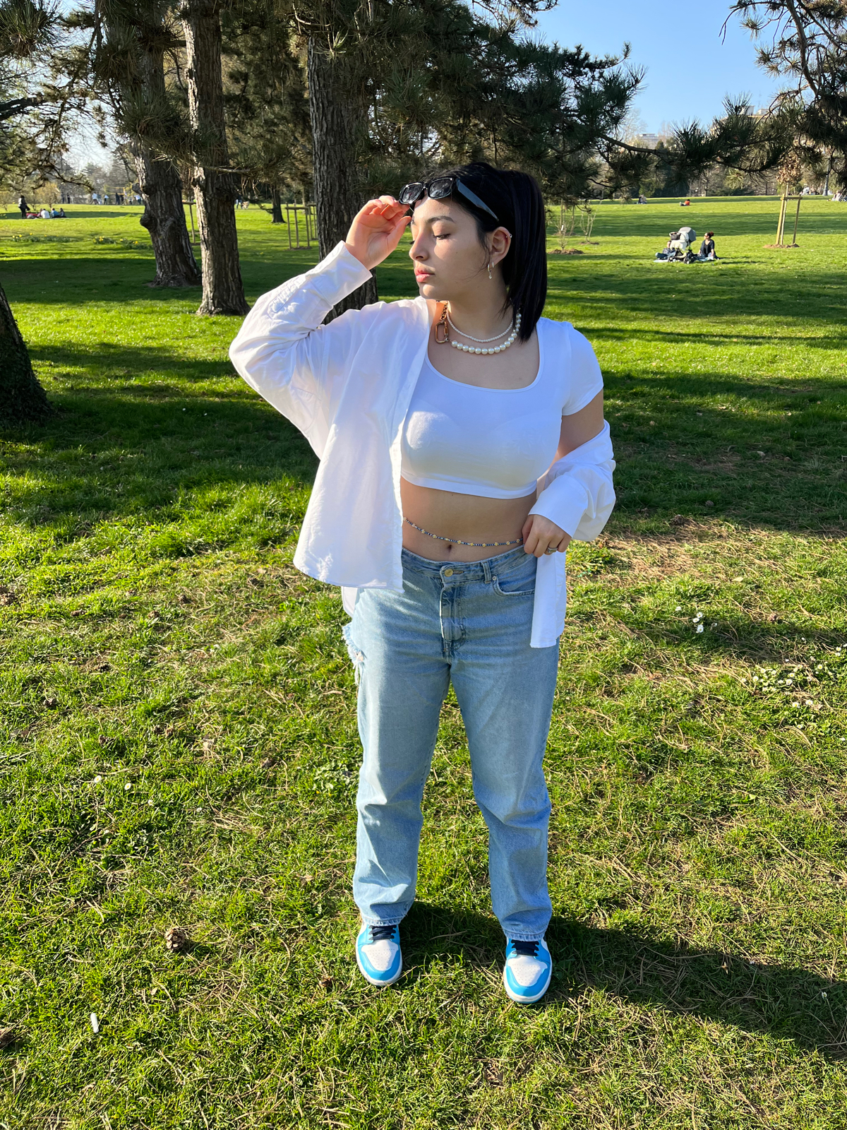 chemise oversize en coton  de H&M  sur evelyn.trjll_deleted_e4a4b79a90c696961f3830e0607c57e15e4a6900