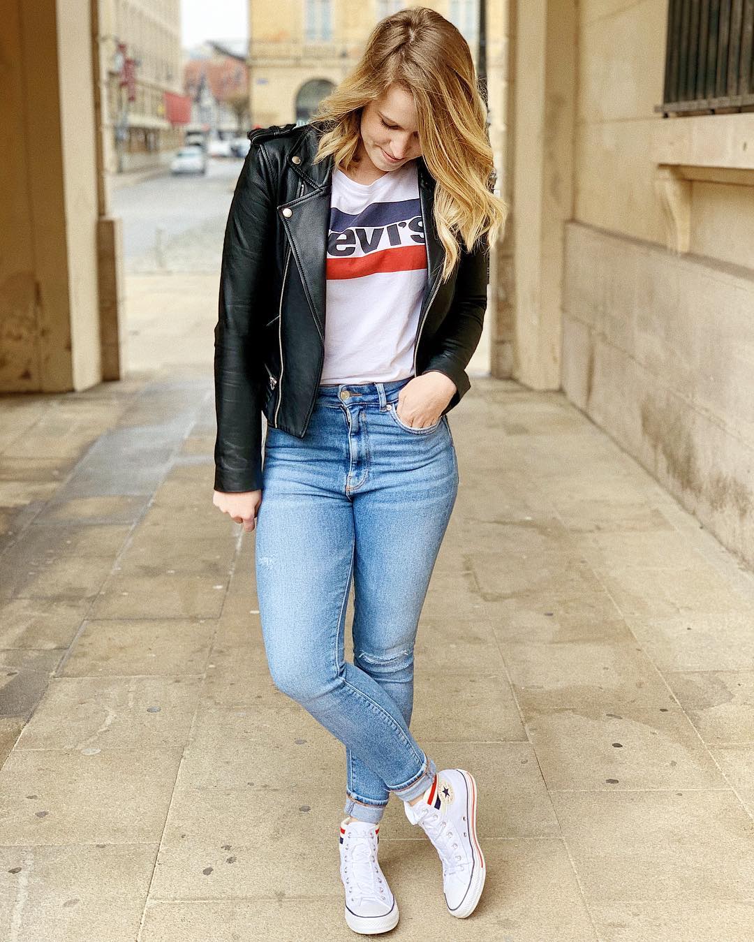 white girls levis t-shirt de Les Bourgeoises sur mathildedhg sur SCANDALOOK