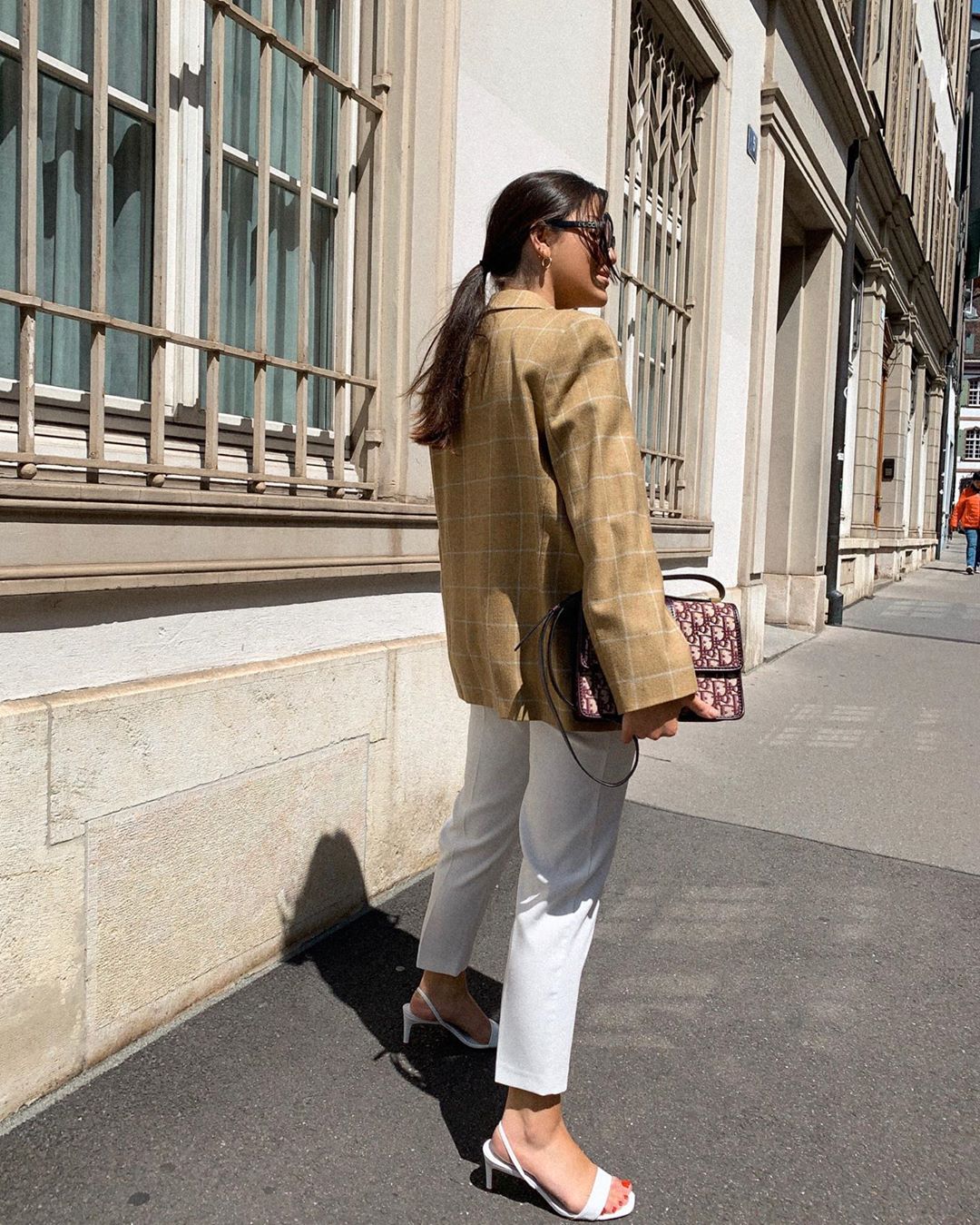leather sandals with heels and animal print de Zara sur entre_dois sur SCANDALOOK