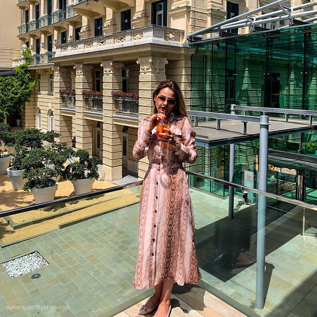 snakeskin print dress de Massimo Dutti sur mother.woman.queen sur SCANDALOOK