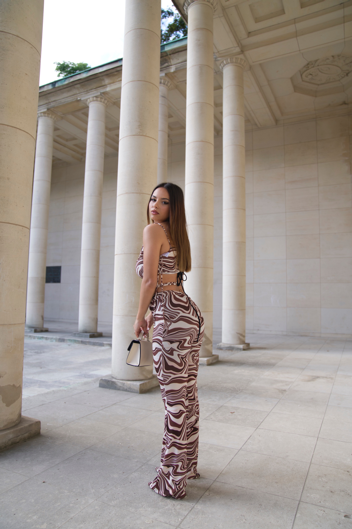 pantalon z&eacute;br&eacute; marron et blanc de bershka  sur haycette_