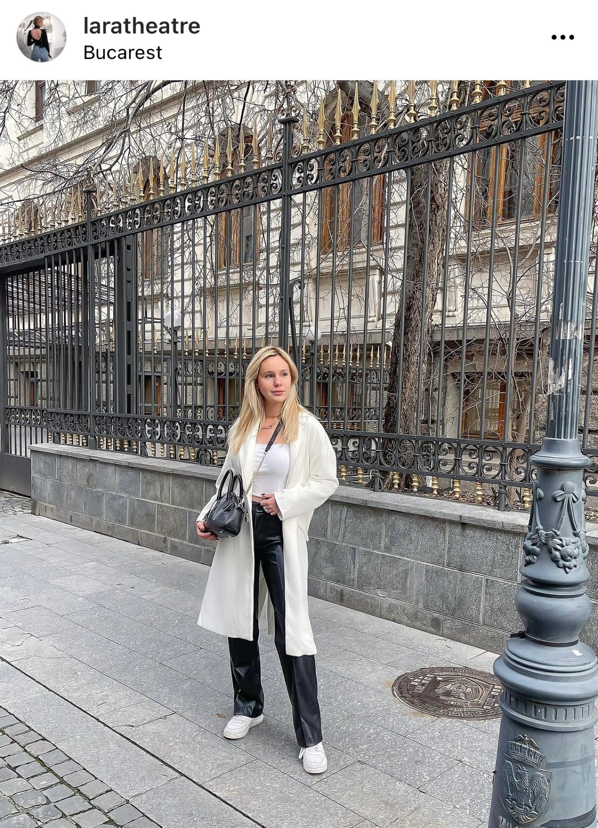 manteau texturé de Zara sur Lara_Theatre